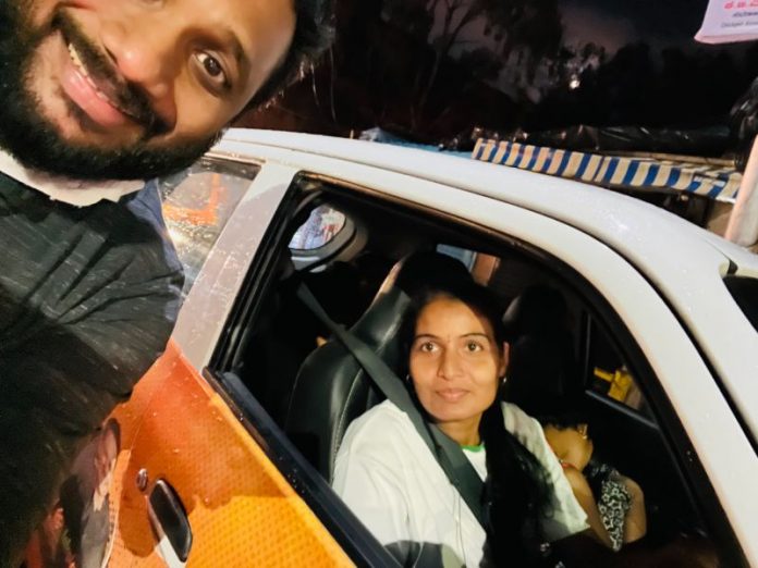 Meet Nandini, The Uber Driver Who Drives With Her Daughter By Her Side